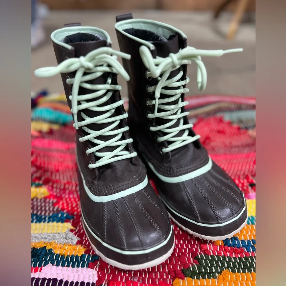 SOREL 1964 PREMIUM Boots CVS Waterproof Brown Green Woman’s Size 7 RUNS BIG